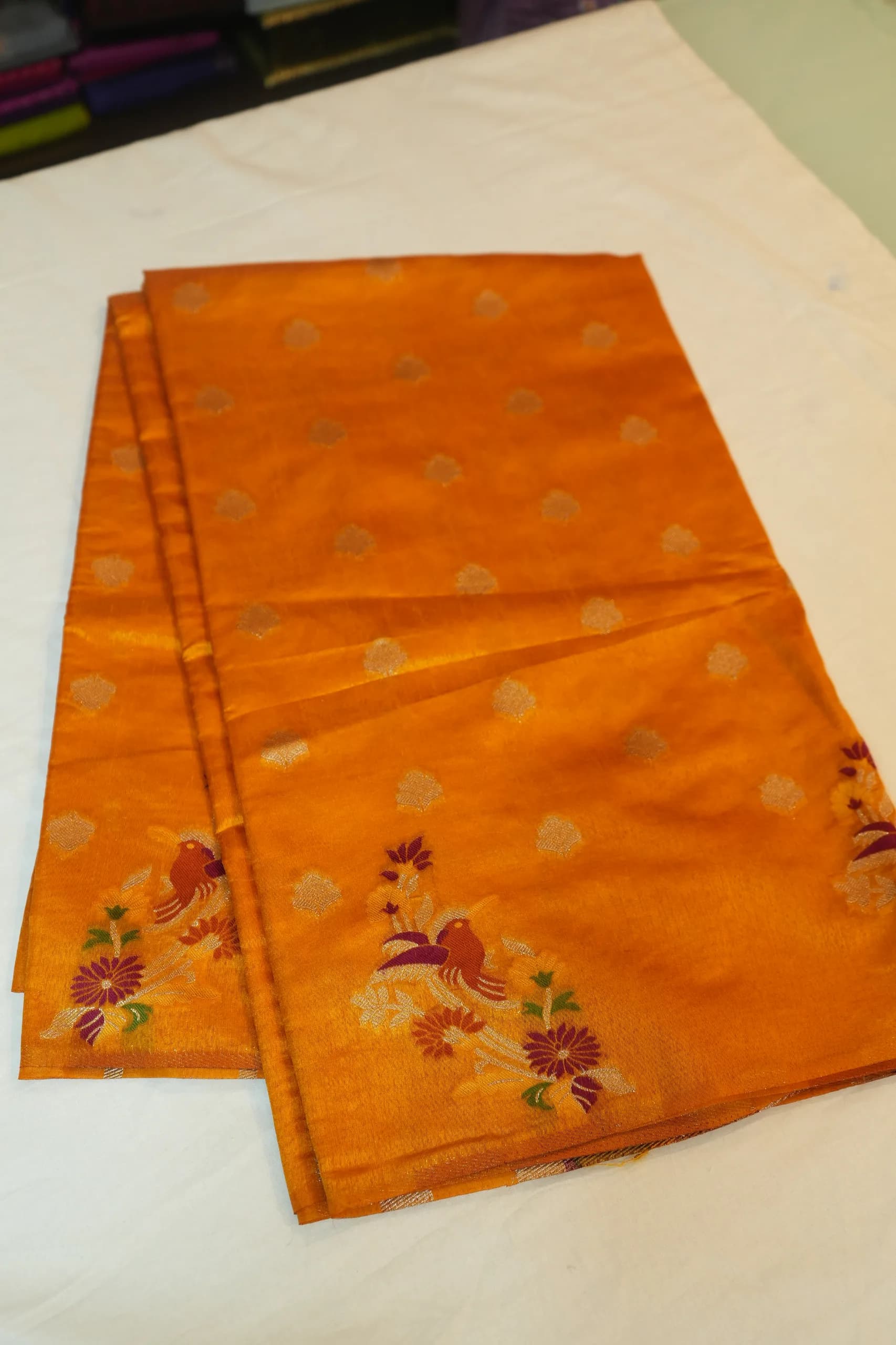 BANARAS TUSSAR